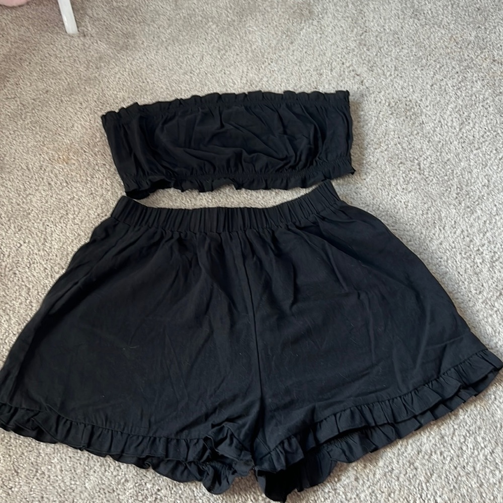 Short and bandeau set